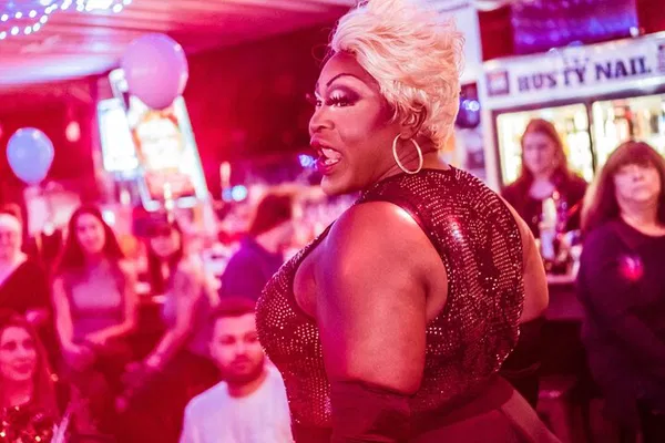 Music City Dolls: Unleash Your Inner Diva at Nashville's Dueling Drag Brunch!