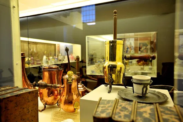 Unwrap History: A Sweet Journey Through Chocolate in Bruges