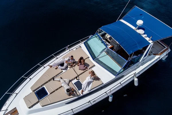 Luxury Yacht Experience: Discover Puerto Banús in Style