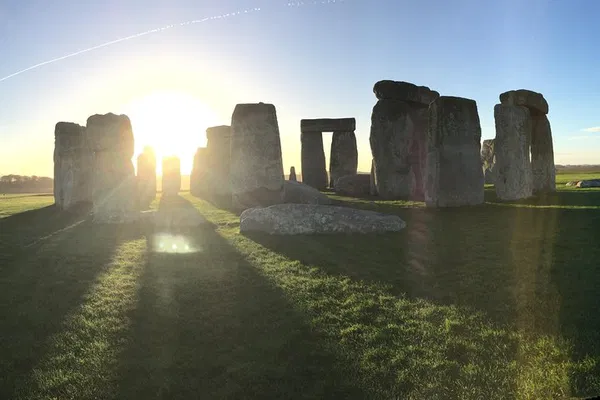 Unveiling Stonehenge: A Luxurious Private Car Tour from London