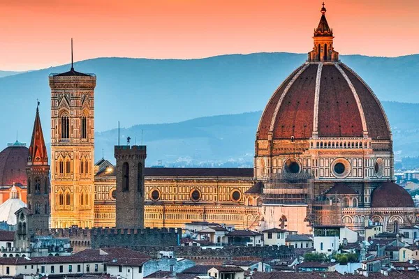 Enchanting Florence: A Private Evening Walking Tour Through History & Culture