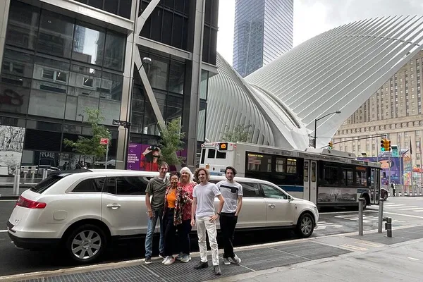 Luxury NYC Limo Tour: Discover Iconic Sights in Style!
