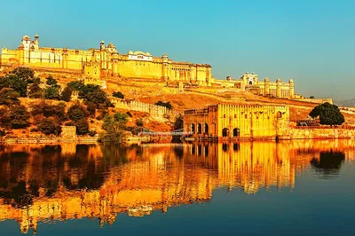 Golden Triangle & Varanasi: A Luxurious Cultural Flight Through India