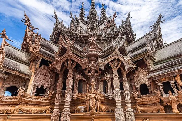 Pattaya: Sanctuary of Truth Tickets & Guided Tour