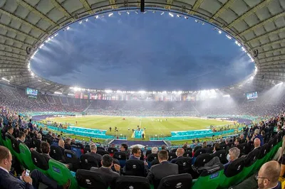 Sunday Like a Roman: Pope's Blessing & Soccer Passion Private Tour