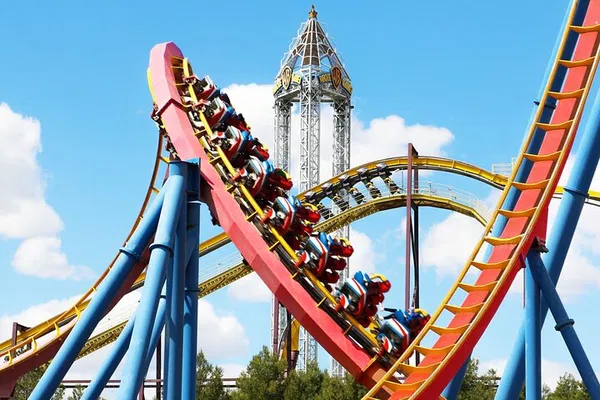 Warner Park Madrid: Thrills, Shows & Superheroes!
