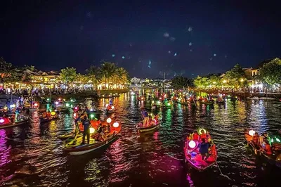Da Nang & Hoi An Cultural Immersion: Lady Buddha, Marble Mountains & Ancient Town