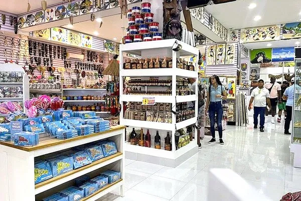 Punta Cana Shopping Tour: Souvenirs & Hotel Pickup