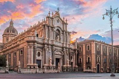 Exclusive Sicilian Day Trip from Rome: Culture, Cuisine & Godfather Thrills!