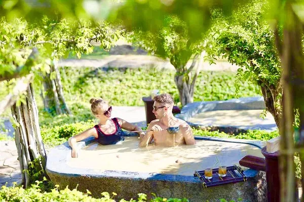 Nha Trang Bay Adventure: Speedboat, Island Mud Bath & Spa Bliss!