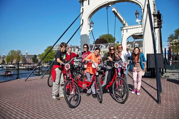 Amsterdam Bike Rental: Explore Like a Local on Two Wheels!