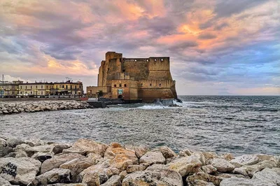 Napoli Sunset Boat Tour: Luxury, Views & Aperitivo!