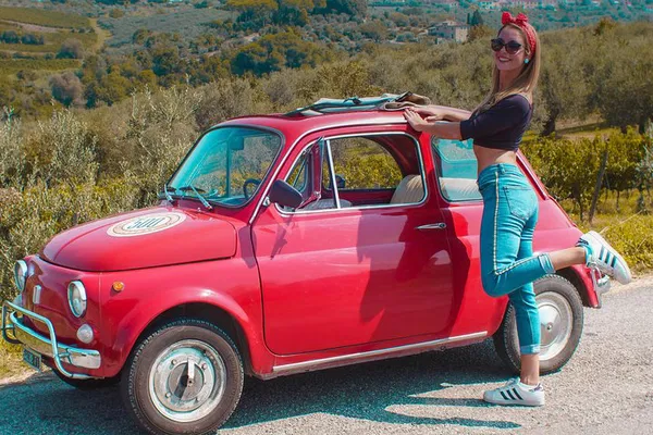 Fiat 500 Tour: Tuscan Wine & Countryside Adventure
