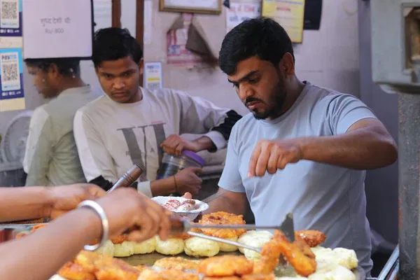 Jaipur Vegetarian Heritage: A Flavorful & Cultural Expedition