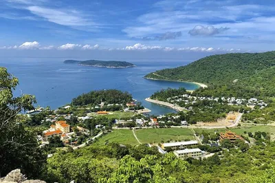 Discover Cham Island: Speedboat Tour, Snorkeling & Vietnamese Feast!