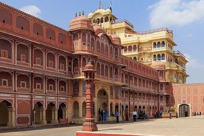 Agra to Jaipur Private Day Trip: Culture & Palaces