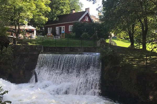 Oslo's Nature & Flavors: A River Walk & Culinary Journey