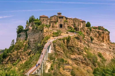 Unveiling Italy's Medieval Charms: A Day Trip to Orvieto & Civita di Bagnoregio