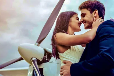 Miami Sky Romance: Champagne Plane Tour for Two!