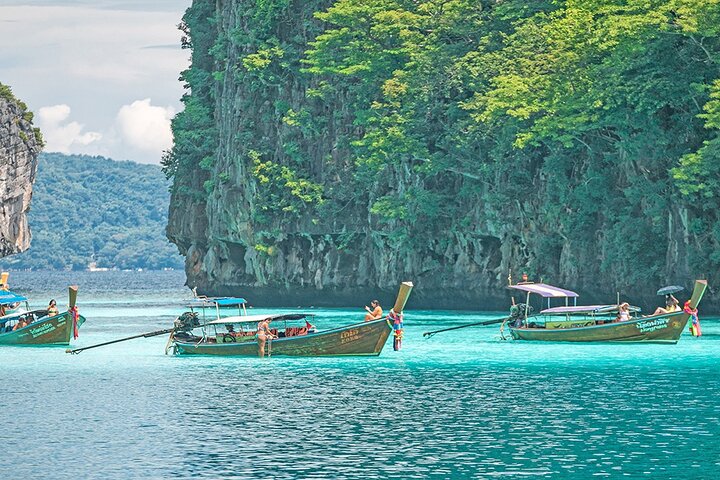 Discover Paradise: Phi Phi & Bamboo Island Catamaran Adventure