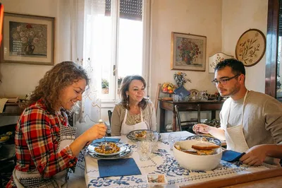 Pienza: Home Cooking Class & Dinner with Local Mamma