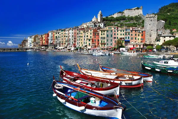 Cinque Terre Day Trip from Milan: Guided Tour & Cruise
