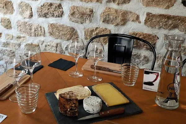 Parisian Wine & Cheese: A Sommelier-Led Sensory Delight