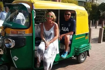 Discover Agra's Wonders: An Immersive Tuk-Tuk Adventure