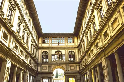 Uffizi Gallery Small-Group Tour: Skip-the-Line