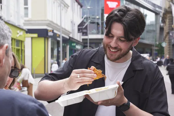 Leeds Culinary Gems: A Deliciously Hidden Food Tour Adventure