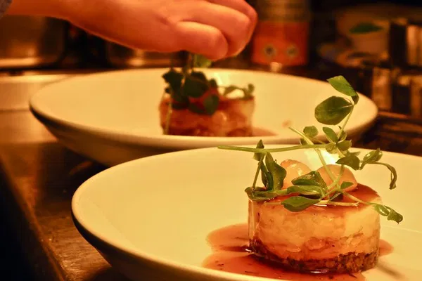 Edinburgh's Delectable Delights: A Private Foodie Walking Tour