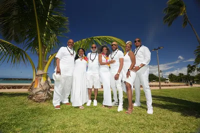 Honolulu Family Photo Magic: Capture Island Memories!