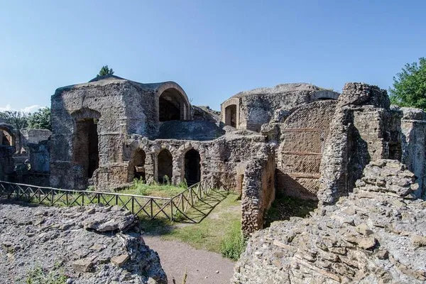 Discover Tivoli's Splendor: A Luxurious Private Tour from Rome