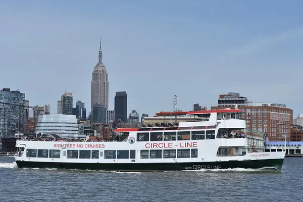 Iconic Views: Circle Line's Landmark Cruise of NYC