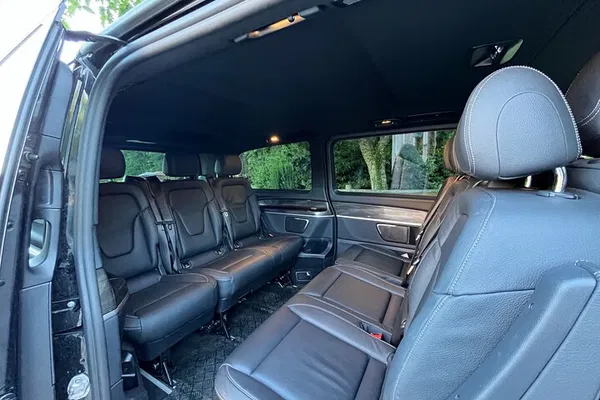 Eco-Friendly Bordeaux Exploration: Electric Van Transfers