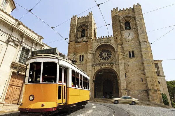 Lisbon, Sintra, Cascais Private Tour: See It All!
