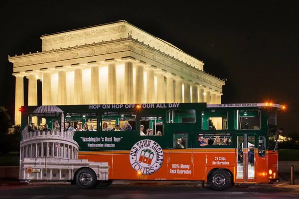 DC Monuments by Moonlight Trolley Tour