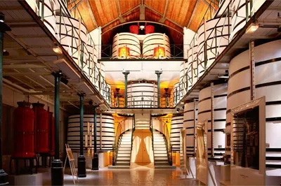 Cognac Private Tour from Bordeaux: Taste & History