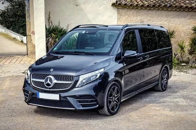 Effortless Milan Airport Transfers: Private Van Convenience