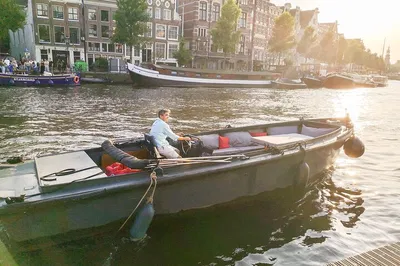 Amsterdam Private Boat Tour w/ Drinks (EN, ES, FR)