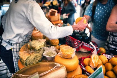 Amsterdam Shopping Secrets: A Souvenir Walking Tour