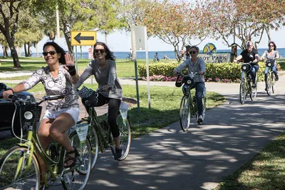 St. Pete Biking Tour: Explore Art & Brews!