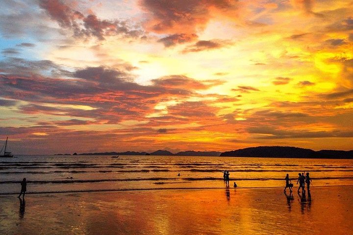 Krabi's Hong Islands: Sunset BBQ & Bioluminescent Swim Adventure