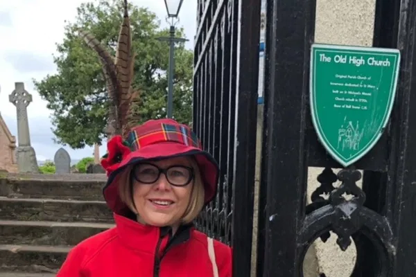 Inverness City Walking Tour: History & Outlander Tales