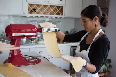 Venice Cooking Class: Pasta, Tiramisu & Live Music!