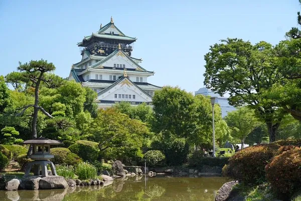 Discover Osaka's Gems: An Early Bird Walking Tour Adventure