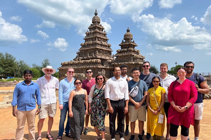 Chennai's Cultural Escape: Mahabalipuram & Pondicherry Day Trip with Lunch