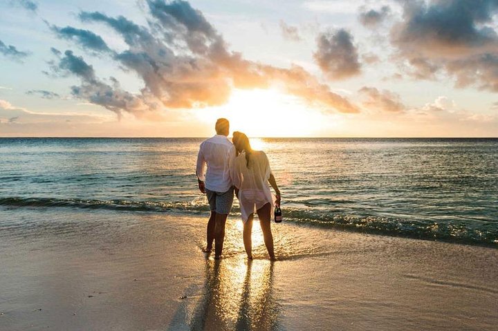 Romantic Hong Island Sunset Tour: Krabi's Honeymoon Bliss
