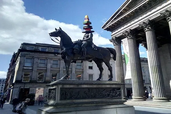 Glasgow Walking Tour: City Center Gander with Local