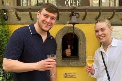 Florence Walking Tour: Renaissance Gems & Wine Window